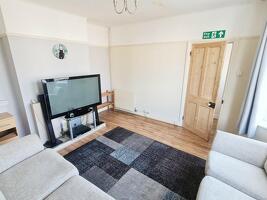 Picture #5 of Property #1075797741 in Bennett Road, Charminster, Bournemouth BH8 8RL