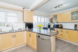Picture #4 of Property #1078950741 in Filton Close, Calmore, Southampton SO40 2UW