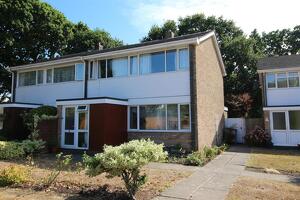 Picture #0 of Property #107997958 in Oxey Close, New Milton BH25 6PP