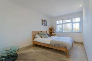 Picture #11 of Property #1084552431 in Courtenay Road, Lower Parkstone, Poole BH14 0HD