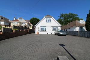 Picture #24 of Property #1084552431 in Courtenay Road, Lower Parkstone, Poole BH14 0HD