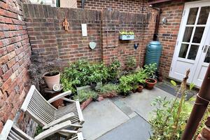 Picture #1 of Property #1085509731 in West Row, Wimborne BH21 1LA