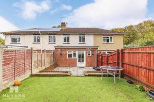 Picture #0 of Property #1087893141 in Iford Lane, Southbourne BH6 5QY