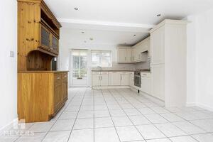 Picture #7 of Property #1087893141 in Iford Lane, Southbourne BH6 5QY