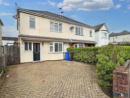 Picture #0 of Property #1089367641 in Richmond Road, Lower Parkstone, Poole BH14 0BS