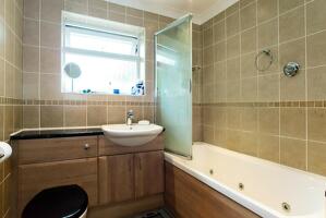 Picture #10 of Property #1092703341 in Sturminster Marshall BH21 4BA