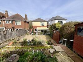 Picture #11 of Property #1096289541 in Old Bridge Road, Iford, Bournemouth BH6 5RG