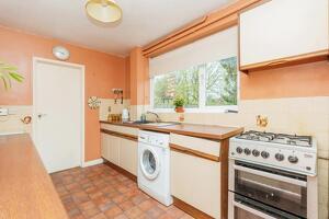 Picture #6 of Property #1097896641 in Salisbury Road, Totton, Southampton SO40 3LZ
