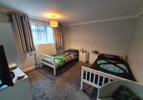 Picture #17 of Property #1097898141 in Gregory Gardens, Calmore SO40 2UQ