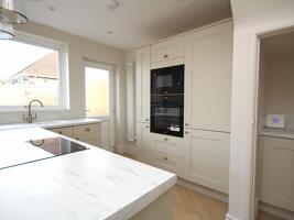 Picture #2 of Property #1098431541 in Hennings Park Road, Oakdale, Poole BH15 3QU