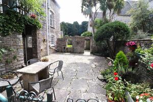 Picture #31 of Property #1099915041 in Kings Road West, Swanage BH19 1HF