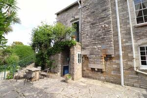 Picture #33 of Property #1099915041 in Kings Road West, Swanage BH19 1HF