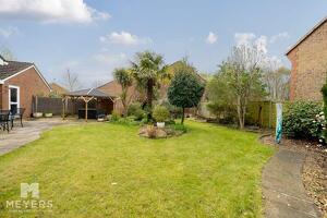 Picture #17 of Property #1101055641 in Waytown Close, Canford Heath, Poole BH17 9WF
