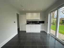 Picture #10 of Property #1105030641 in BH31 STANLEY CLOSE, Verwood BH31 6EX