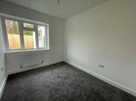 Picture #6 of Property #1105030641 in BH31 STANLEY CLOSE, Verwood BH31 6EX