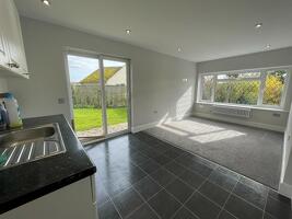 Picture #9 of Property #1105030641 in BH31 STANLEY CLOSE, Verwood BH31 6EX