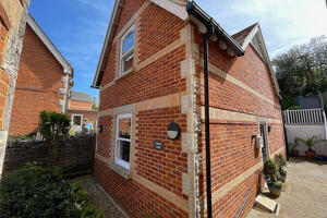 Picture #18 of Property #1106334531 in Cluny Crescent, Swanage BH19 2BT