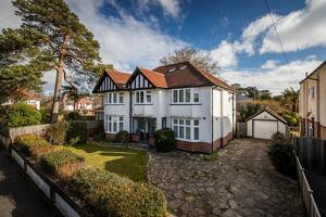 Picture #3 of Property #1106786931 in Cassel Avenue, Branksome Dene Chine, Poole BH13 6JD