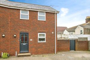 Picture #0 of Property #1109446641 in Globe Lane, Poole BH15 1SG