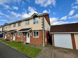 Picture #17 of Property #1111846641 in The Spinney, Lytchett Matravers BH16 6AT