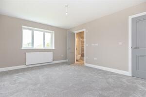 Picture #20 of Property #1114549641 in Parkway Drive, Bournemouth BH8 9JR