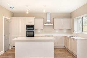 Picture #6 of Property #1114549641 in Parkway Drive, Bournemouth BH8 9JR