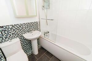 Picture #10 of Property #1116977541 in Dales Way, West Totton, Southampton SO40 8FQ