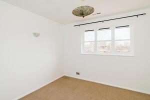 Picture #12 of Property #1116977541 in Dales Way, West Totton, Southampton SO40 8FQ