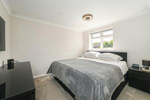 Picture #7 of Property #1117249641 in Deridene Court, Totton, Southampton SO40 8WS