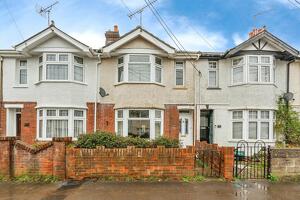 Picture #0 of Property #1118911341 in Downs Park Crescent, Eling, Southampton SO40 9GP
