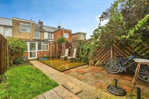 Picture #13 of Property #1118911341 in Downs Park Crescent, Eling, Southampton SO40 9GP