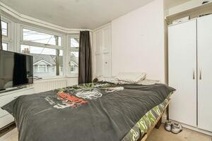 Picture #6 of Property #1118911341 in Downs Park Crescent, Eling, Southampton SO40 9GP