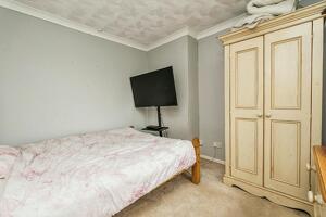 Picture #7 of Property #1118911341 in Downs Park Crescent, Eling, Southampton SO40 9GP