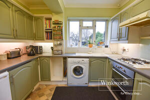 Picture #1 of Property #1119888441 in Seafield Road, Bournemouth BH6 5LJ
