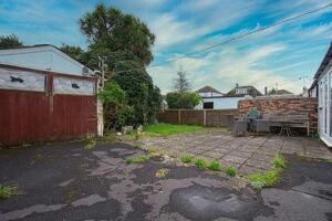 Picture #1 of Property #1120756641 in Ringwood Road, Parkstone, Poole BH12 3JN