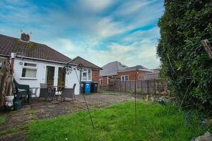Picture #10 of Property #1120756641 in Ringwood Road, Parkstone, Poole BH12 3JN