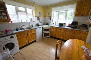 Picture #2 of Property #1120756641 in Ringwood Road, Parkstone, Poole BH12 3JN