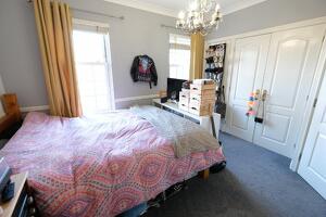 Picture #8 of Property #1120927341 in Quayside Walk SO40 4AA