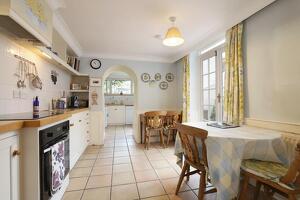 Picture #3 of Property #1122940731 in Captains Row, Lymington SO41 9RP