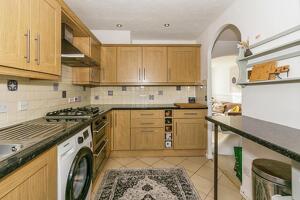 Picture #4 of Property #1125088341 in Goldfinch Road, Creekmoor, Poole BH17 7TB