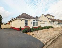 Picture #0 of Property #1125190641 in Hiltom Road, Ringwood BH24 1PW