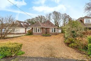 Picture #0 of Property #1127350641 in Cooper Road, Ashurst, Southampton SO40 7DE