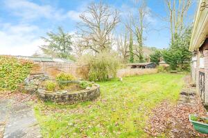 Picture #1 of Property #1127350641 in Cooper Road, Ashurst, Southampton SO40 7DE