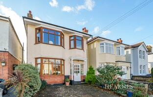 Picture #0 of Property #1127915241 in Fenton Road, Bournemouth BH6 5EY