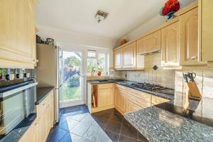 Picture #5 of Property #1127915241 in Fenton Road, Bournemouth BH6 5EY