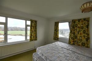Picture #12 of Property #1130112441 in Merley Ways, Wimborne BH21 1QP