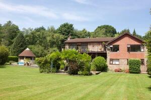 Picture #0 of Property #1130277441 in Queen Anne Drive, Wimborne BH21 3BA