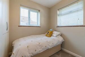 Picture #11 of Property #1131049641 in Elms Avenue, Lilliput BH14 8EE