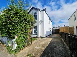 Picture #2 of Property #1134788541 in Nortoft Road, Charminster, Bournemouth BH8 8PY