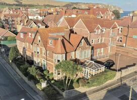 Picture #1 of Property #1136435931 in Highcliffe Road, Swanage BH19 1LW